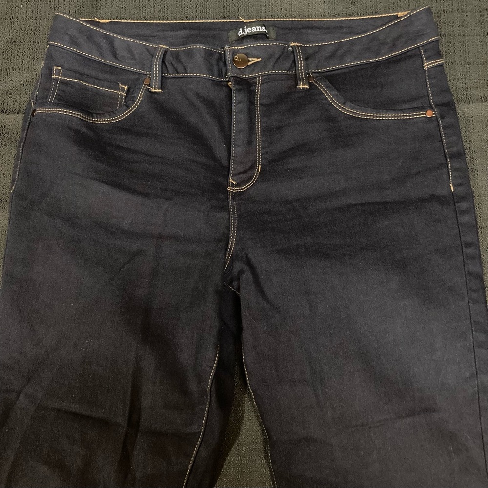 d.jeans high rise straight leg size 14 dark wash slimming stretchy jeans